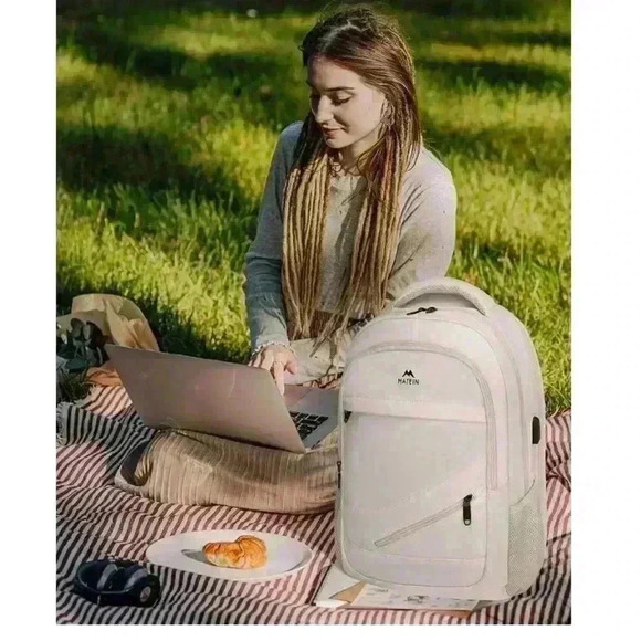 MATEIN 17 inch Laptop Backpack - Picture 9 of 10